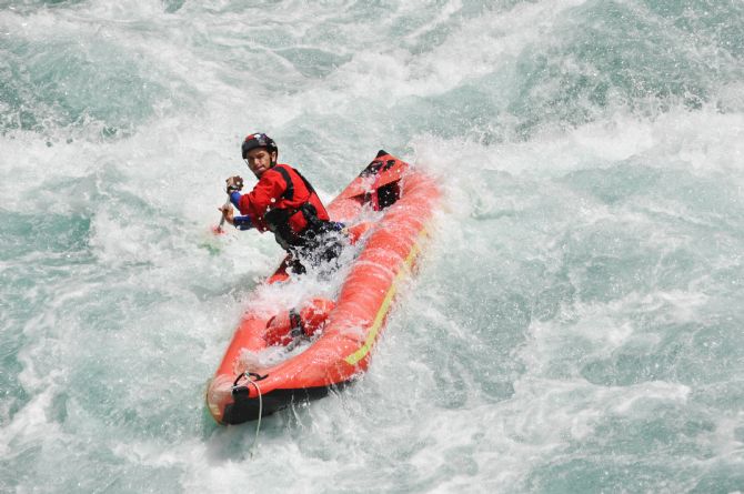 In the middle of class IV rapids on the Rio Toro