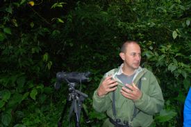 Guide at Monteverde Reserve talking about the forest&nbsp;-&nbsp;Monteverde Cloud Forest Biological Reserve, North Puntarenas