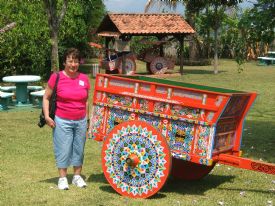 Mama O next to Ox Cart&nbsp;-&nbsp;Sarchi, Alajuela