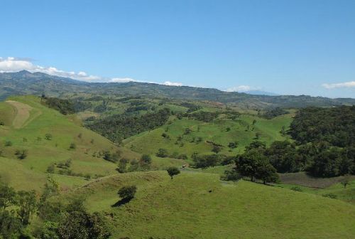 Porvenir & Plantanar Volcanoes at a distance