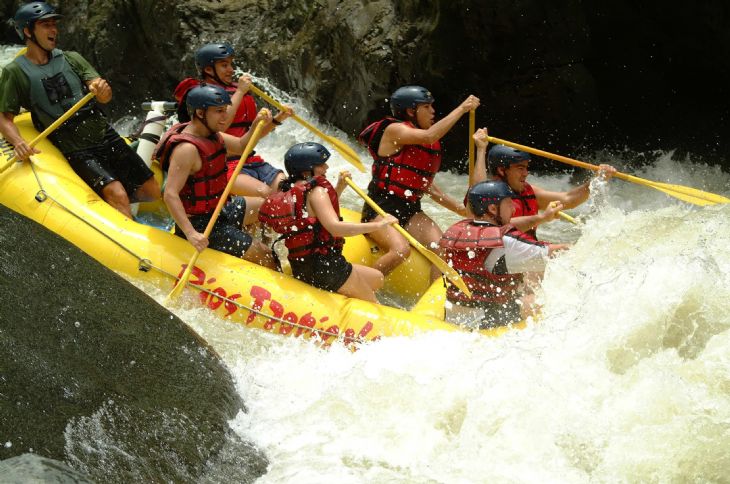 Rafting on the Pacuare with Rios Tropicales