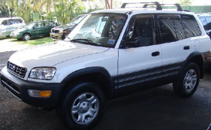 Toyota Rav 4 in Deans Rent
