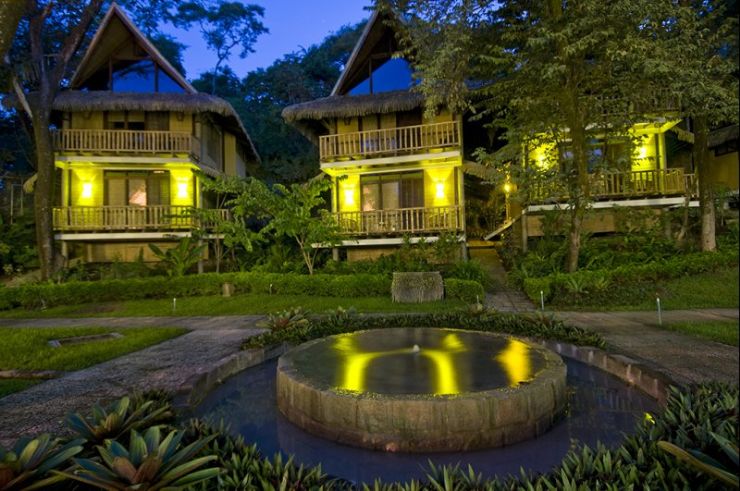 L�Acqua Viva Hotel  at night