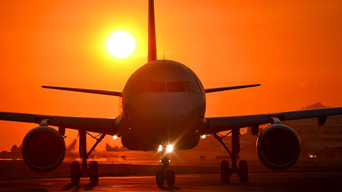 Amazing sunset at Juan Santamaria International Airport (SJO) (Photo by Carlos Chaves)