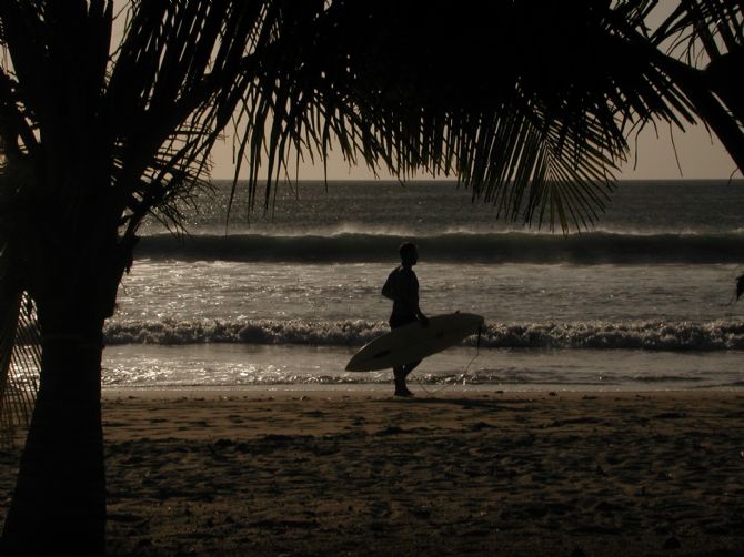 Playa Avallana Surfer