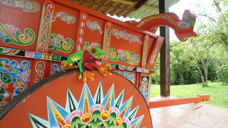 Javi the Frog next to typical Ox Cart