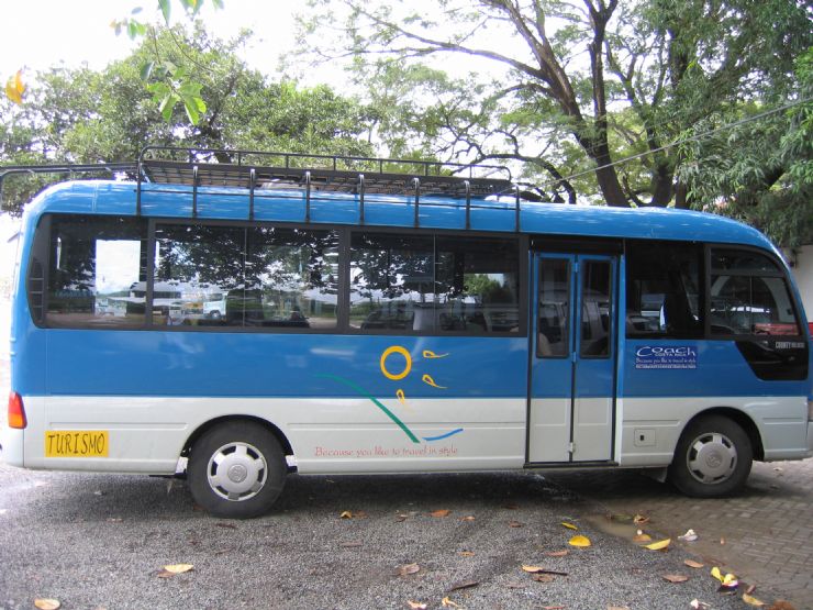 Costa Rica Bus Company - Coach