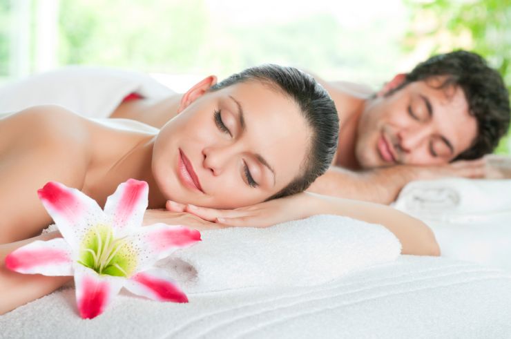 Couples massage at Rios Perlas Spa