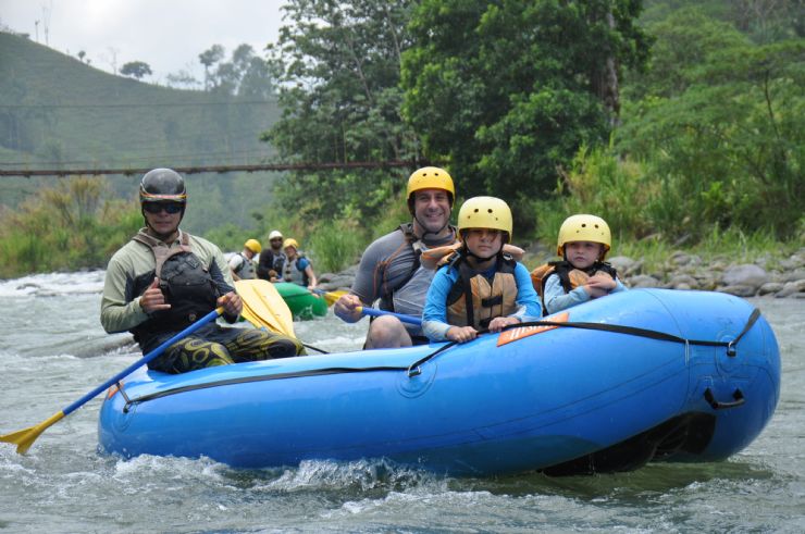 Enjoying the river while rafting on the Rio Savegre