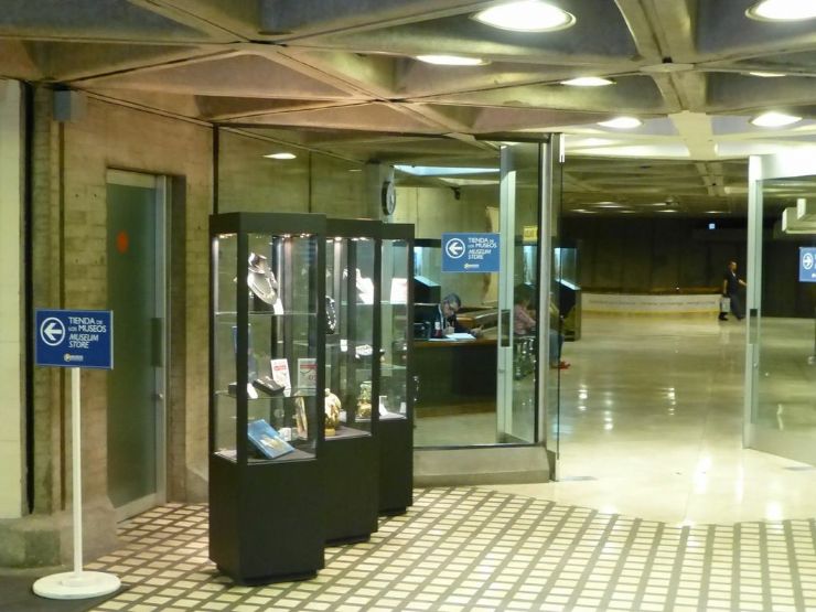 Gold & Jade exhibition inside one of the rooms at Jade Museum