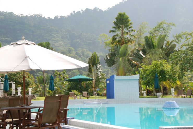 Shade by the near perfect swimming pool at Cristal Ballena Resort