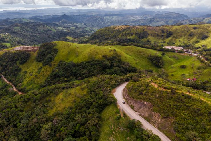 The dirt road of today seems like a rough journey, but when the Quakers migrated to Monteverde the roads were nearly impassable. 