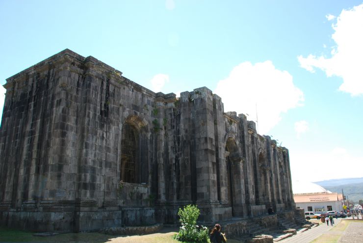 Full front of Cartagos ruins