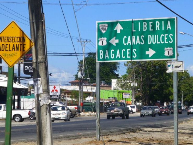 Sign to Liberia on the highway