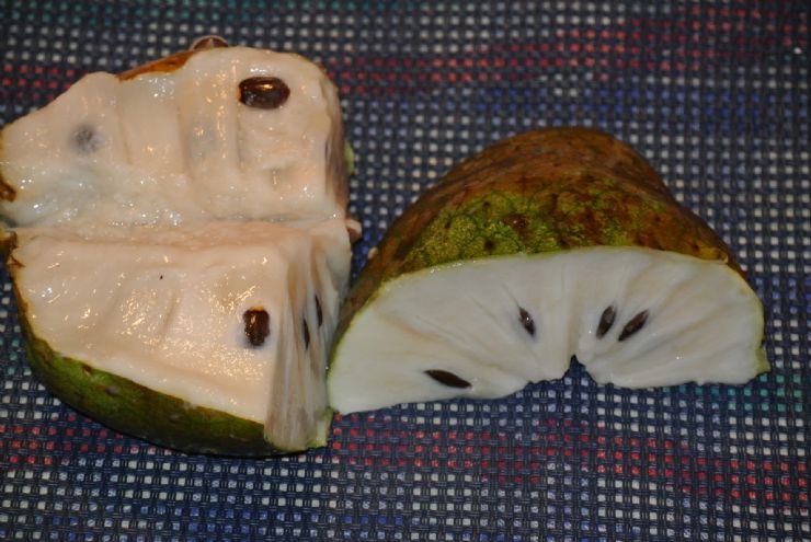 Delicious & Sweet Guanabana (Soursop)