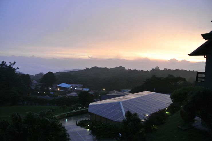 Amazing sunset in El Establo, Monteverde