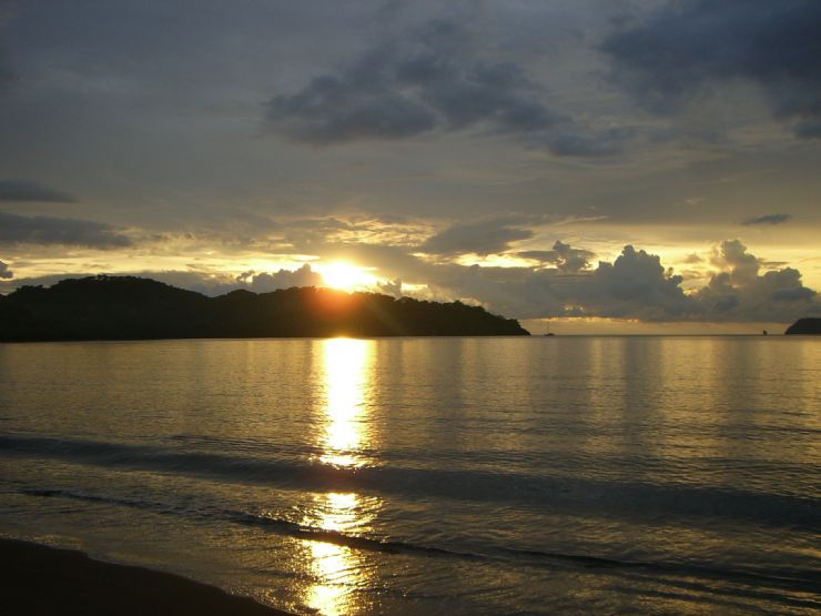 Panama Beach Sunset - a beautiful place to sail