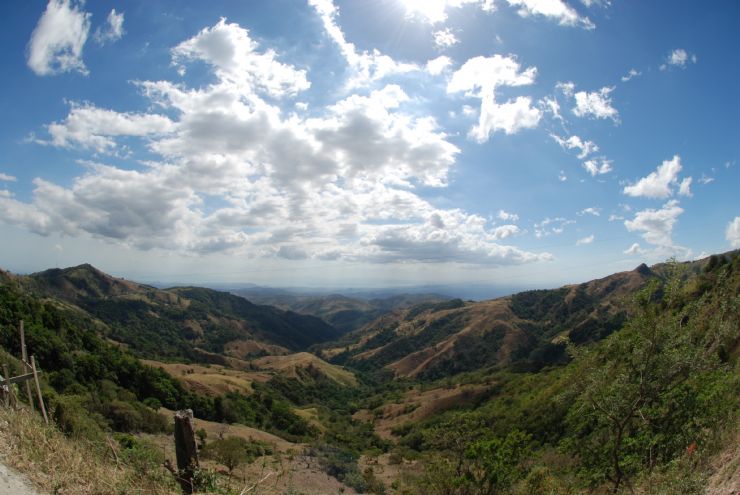 View from the road on way to Monteverde