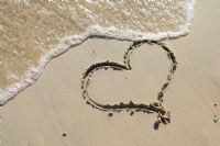 10 Romantic Gestures for Your Vacation