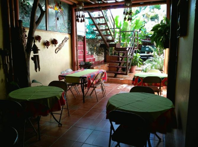 Enjoy local food at Hotel Pacandé