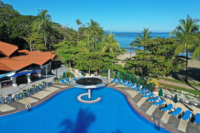 Delicious pool at Hotel Punta Leona