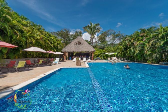 Huge pool at Hotel Leyenda