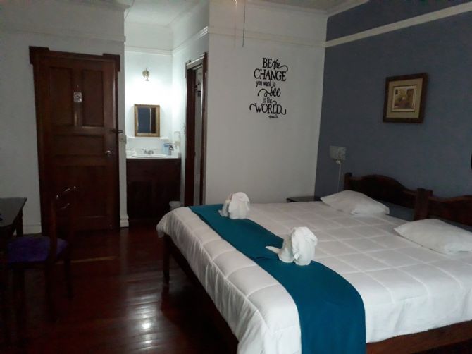 Familiar rooms at La Rosa Del Paseo