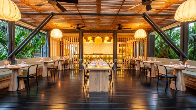 Asia Luna restaurant at Nayara Resort Spa and Gardens