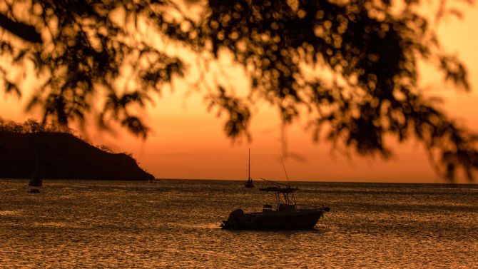 Beautiful sunset over the beach at the CC Beachfront Papagayo