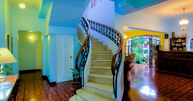 Lobby of Hotel Le Bergerac