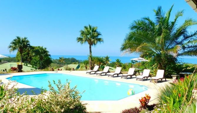 Hotel Lookout at Playa Tortuga pool