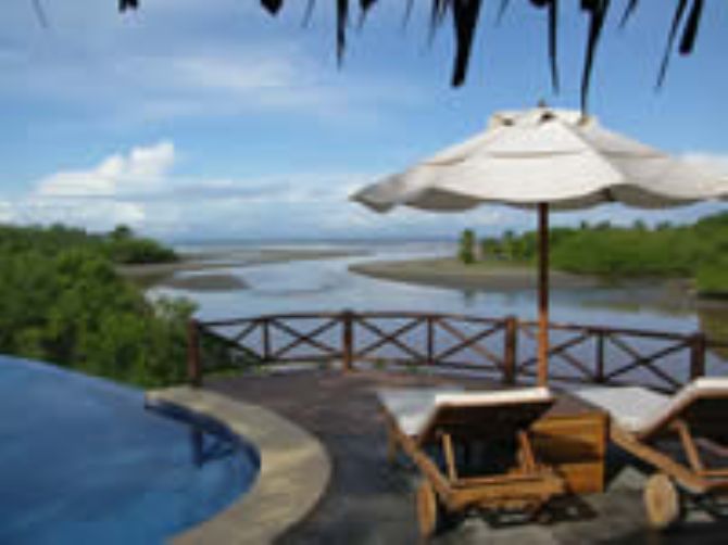 Family pool at Casa Caletas