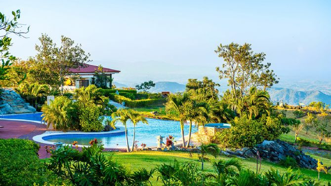 Pool and mountains view at Vida Mountain Resort & Spa