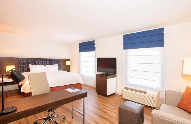 Studio Suite, Hampton Inn & Suites by Hilton San Jose Airport