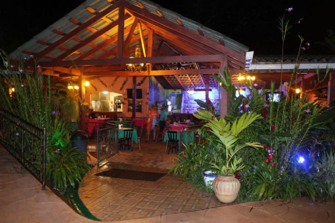 Tiki bar restaurant at Blue River
