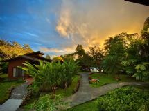 Paradise with volcano view at Hotel El Silencio del Campo