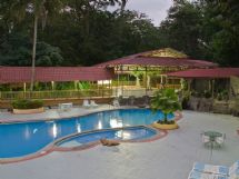 Pool at Hotel El Bambú