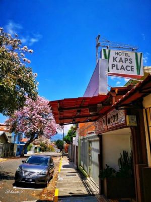 Kaps Place