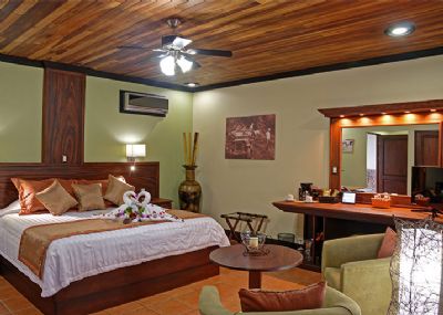Volcano Lodge and Springs - Go Visit Costa Rica