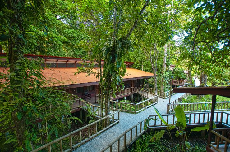 Hallways at Evergreen Lodge Tortuguero 