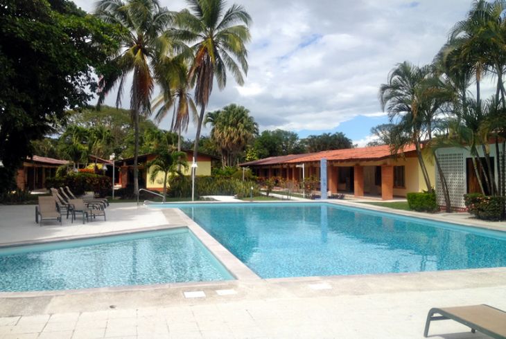 Pool at Hotel Las Espuelas