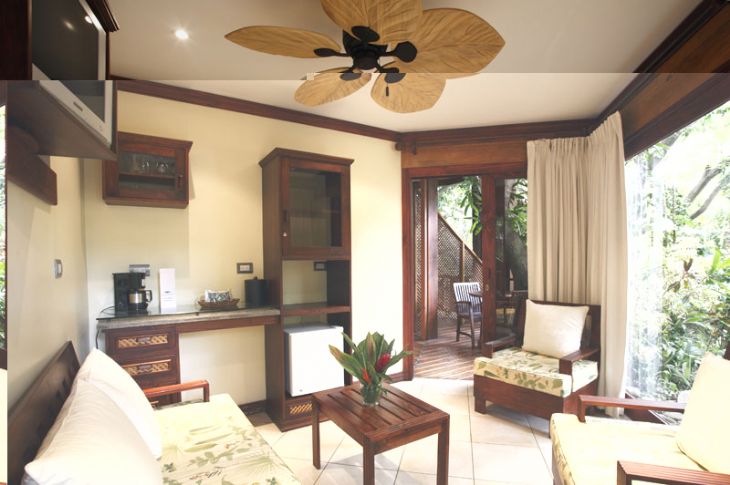 Spacious living roomat Bosque del Mar