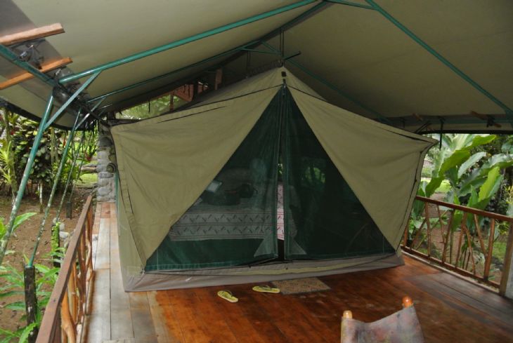 Amazing tent-room at Rafiki Safari Lodge