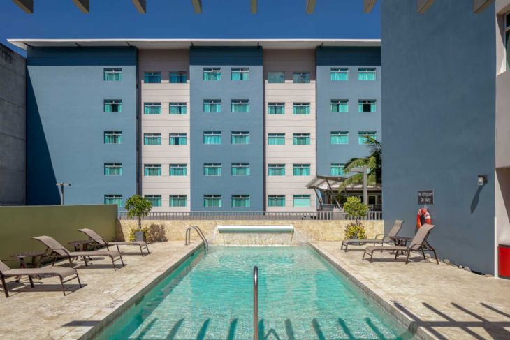 Family friendly pool at Residence Inn by Marriott San Jose - Escazú